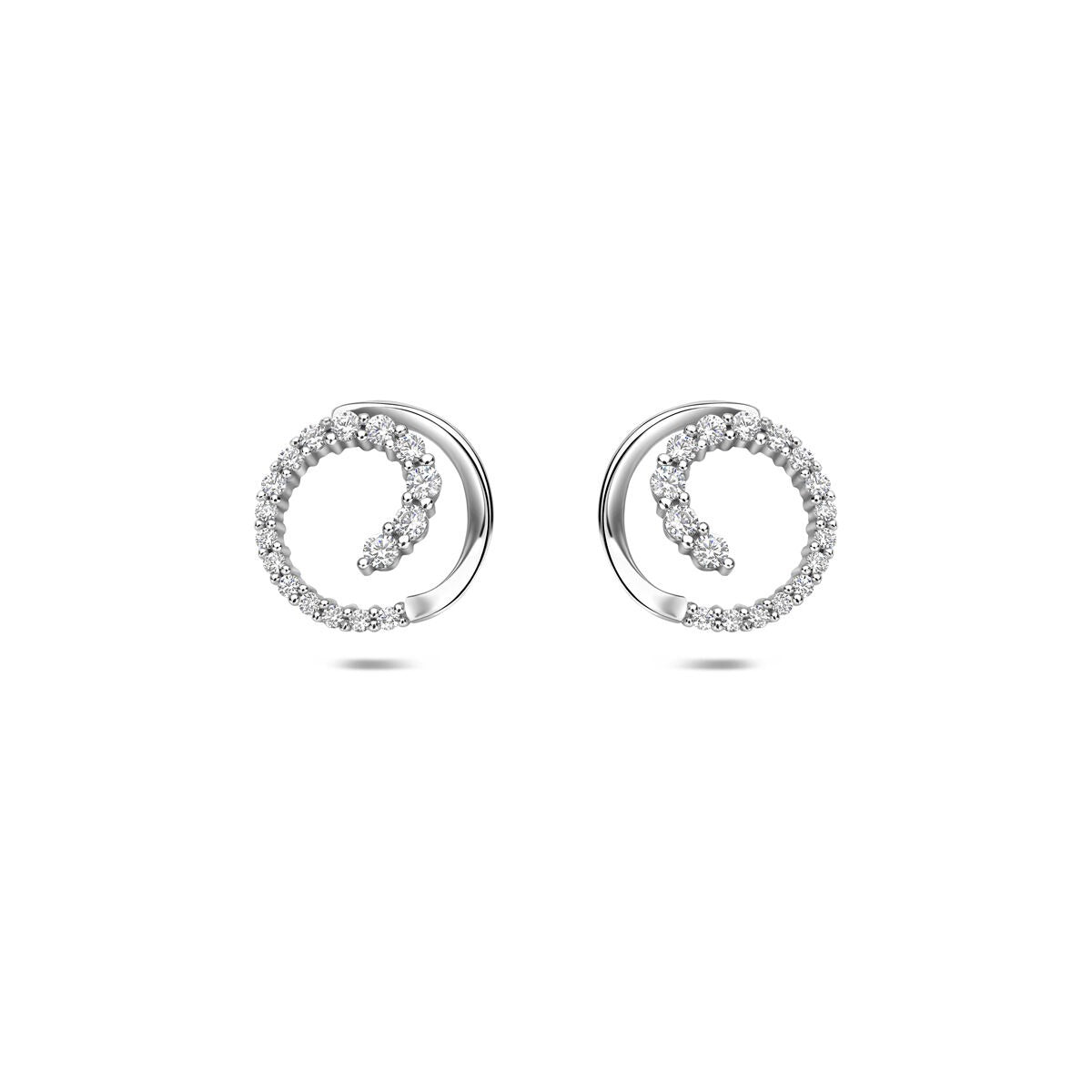 Zilveren oorknopjes met een cirkelvormige design, bezet met briljant geslepen zirkonia van 9,5 mm.