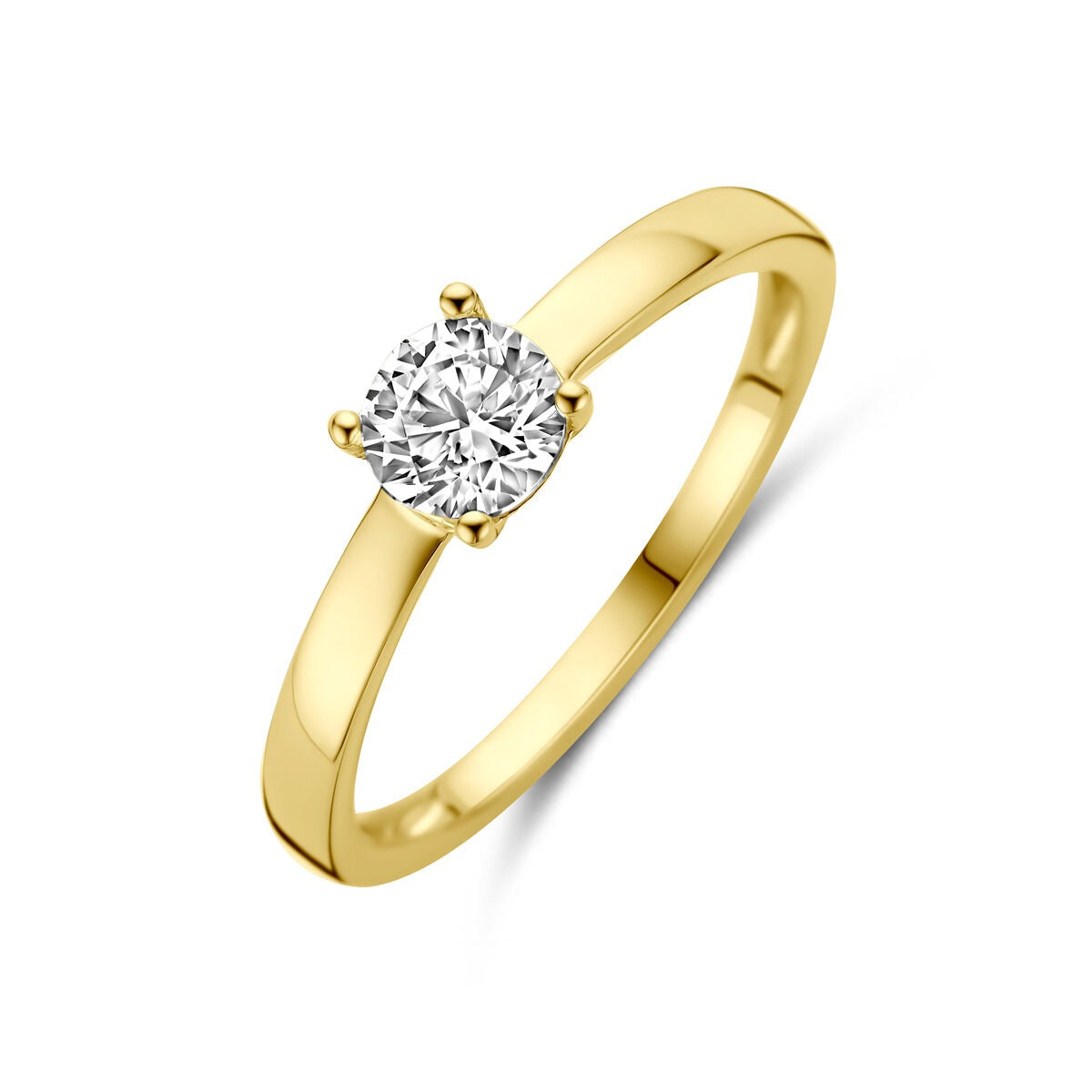 Vergulde geel 925 zilveren ring met een ronde zirkonia in een vierpootzetting.