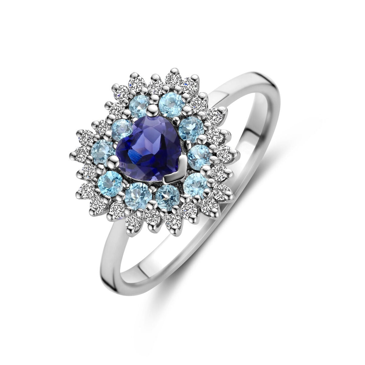 Witgouden ring met hartvorm, centraal een London blue topaas omringd door ioliet en diamant.