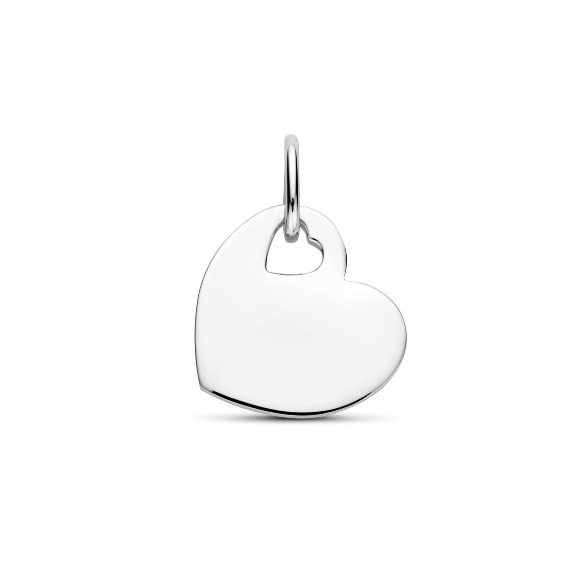 Zilveren hartjes graveerhanger van gerhodineerd 925 zilver met een uitgesneden hartje.