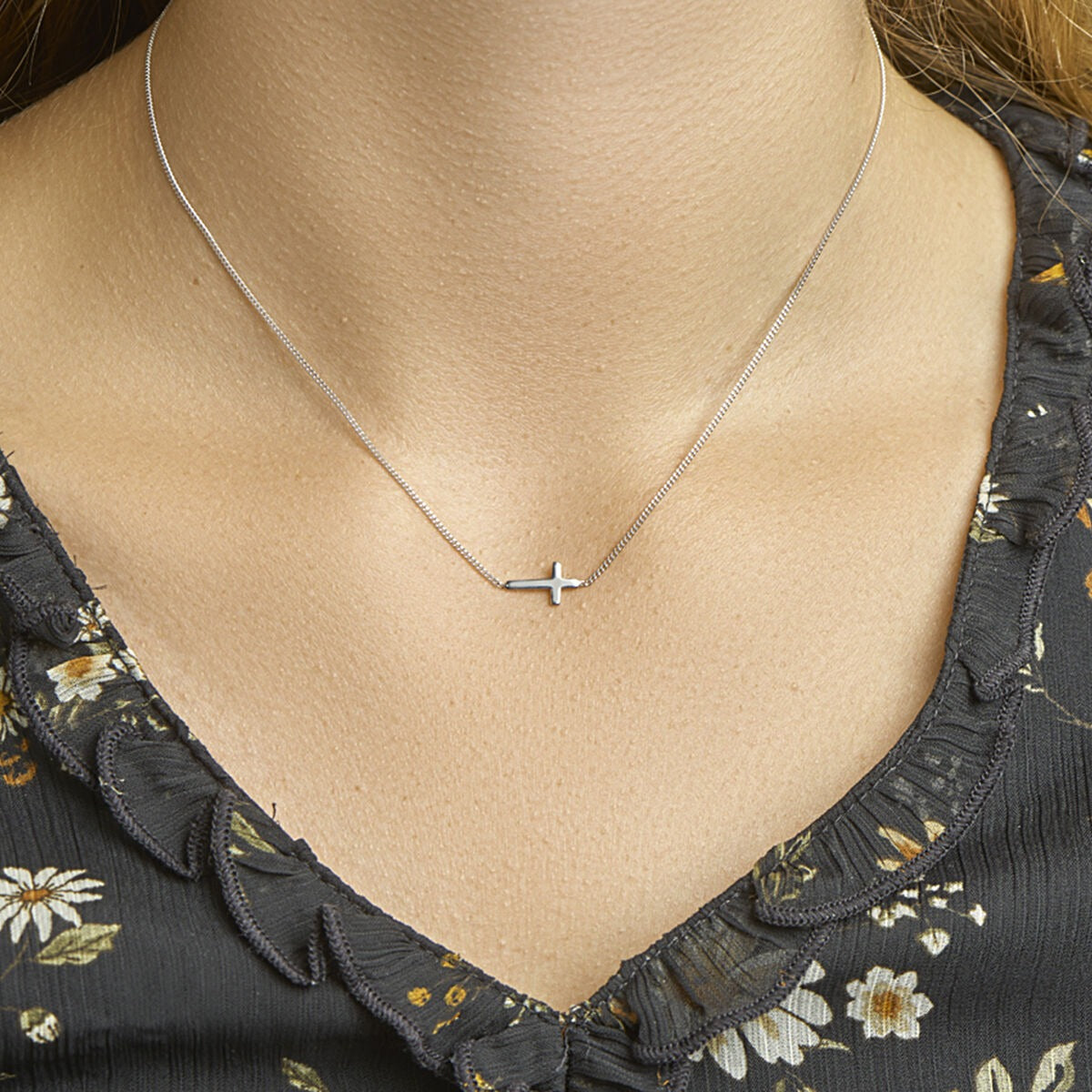 necklace cross 40 + 5 cm silver rhodium plated