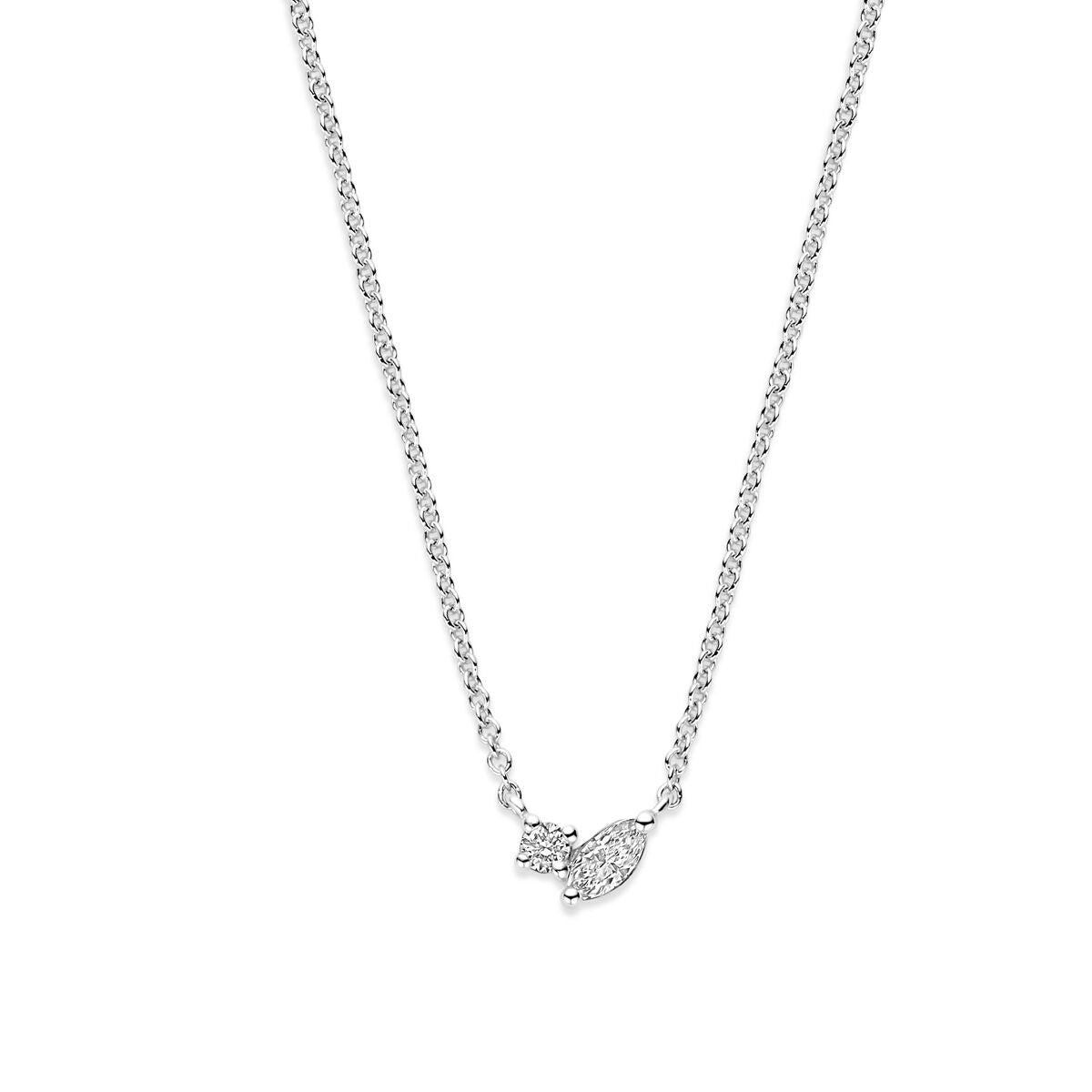 Witgouden dames ketting met een marquise diamant, fijn gevlochten collier.