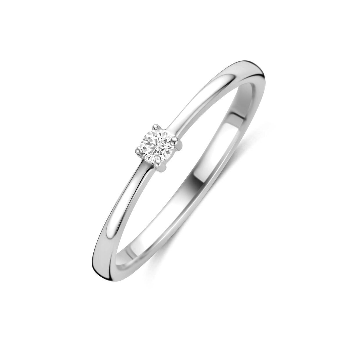 Zilveren ring met een solitaire zirkonia in een strakke setting.