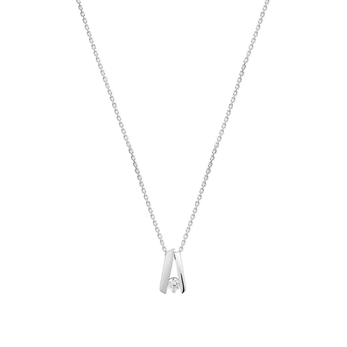 Zilveren gerhodineerde ketting met een hangertje en zirkonia-steentje.