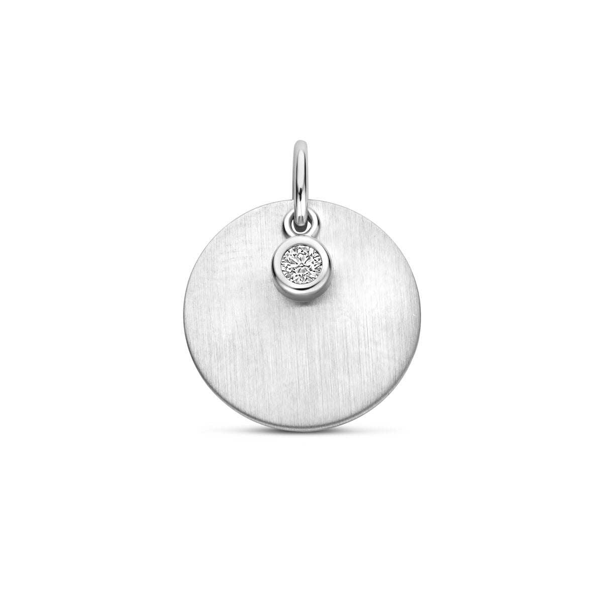 Zilveren graveerhanger van gerhodineerd 925 zilver met een matte afwerking en een zirkonia steentje.
