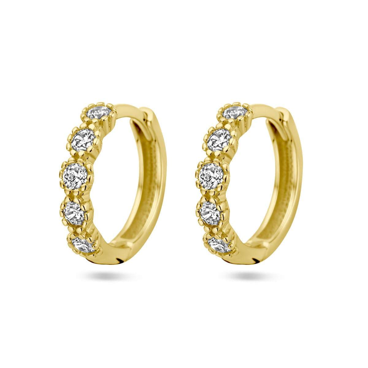 14k gouden klapoorringen met vijf zirkonia, diameter van 13 mm.