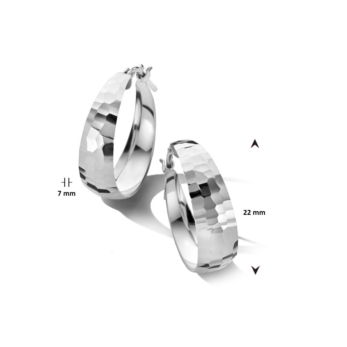 Zilveren oorringen gerhodineerd 7,0 mm breed