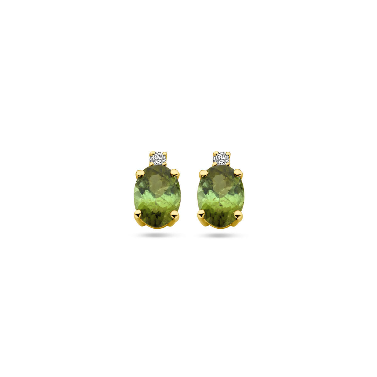 Geelgouden oorknoppen met groene toermalijn en een diamant boven de steen.