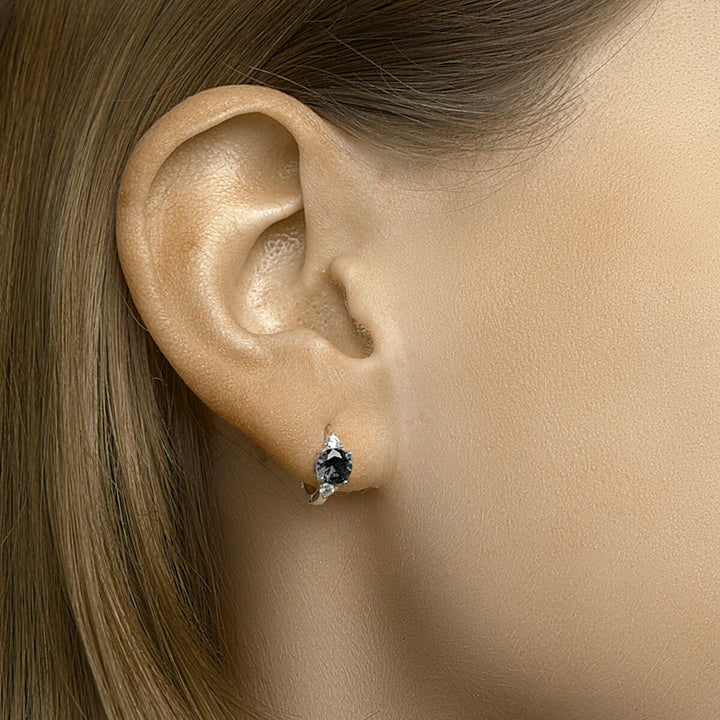 Zilveren klapoorringen met zwarte zirkonia – gerhodineerd 925