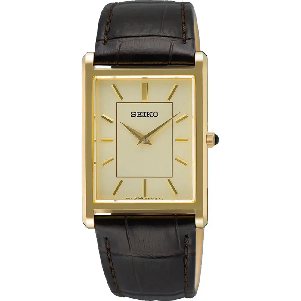 Gouden horloge met rechthoekige kast, beige wijzerplaat en bruine leren band.