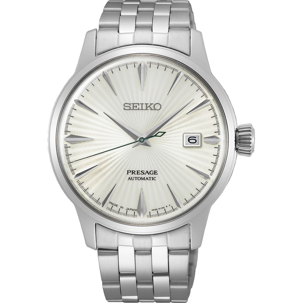 Zilveren herenhorloge met een lichtgrijze wijzerplaat, automatische beweging en een datumaanduiding.