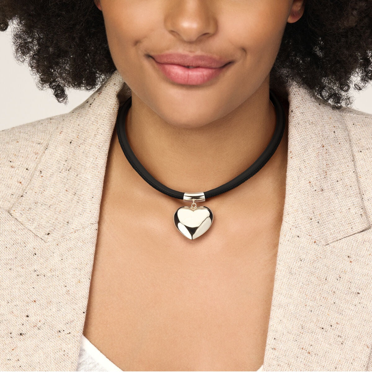 Gerhodineerd zilveren collier met hart en zwart koord