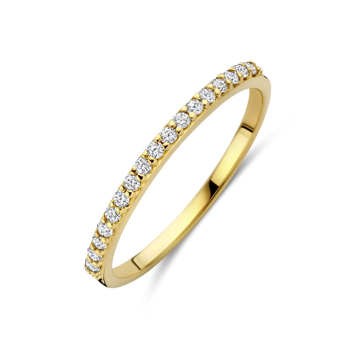 Geelgouden ring met een rij lab grown diamanten in een verfijnde setting.
