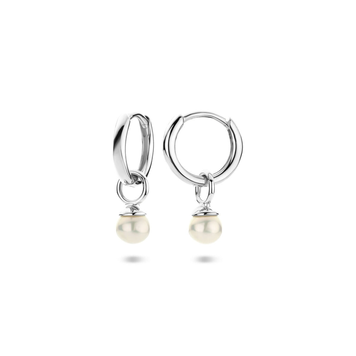 Zilveren klapoorringen met parel – gerhodineerd 925 zilver, 18 mm