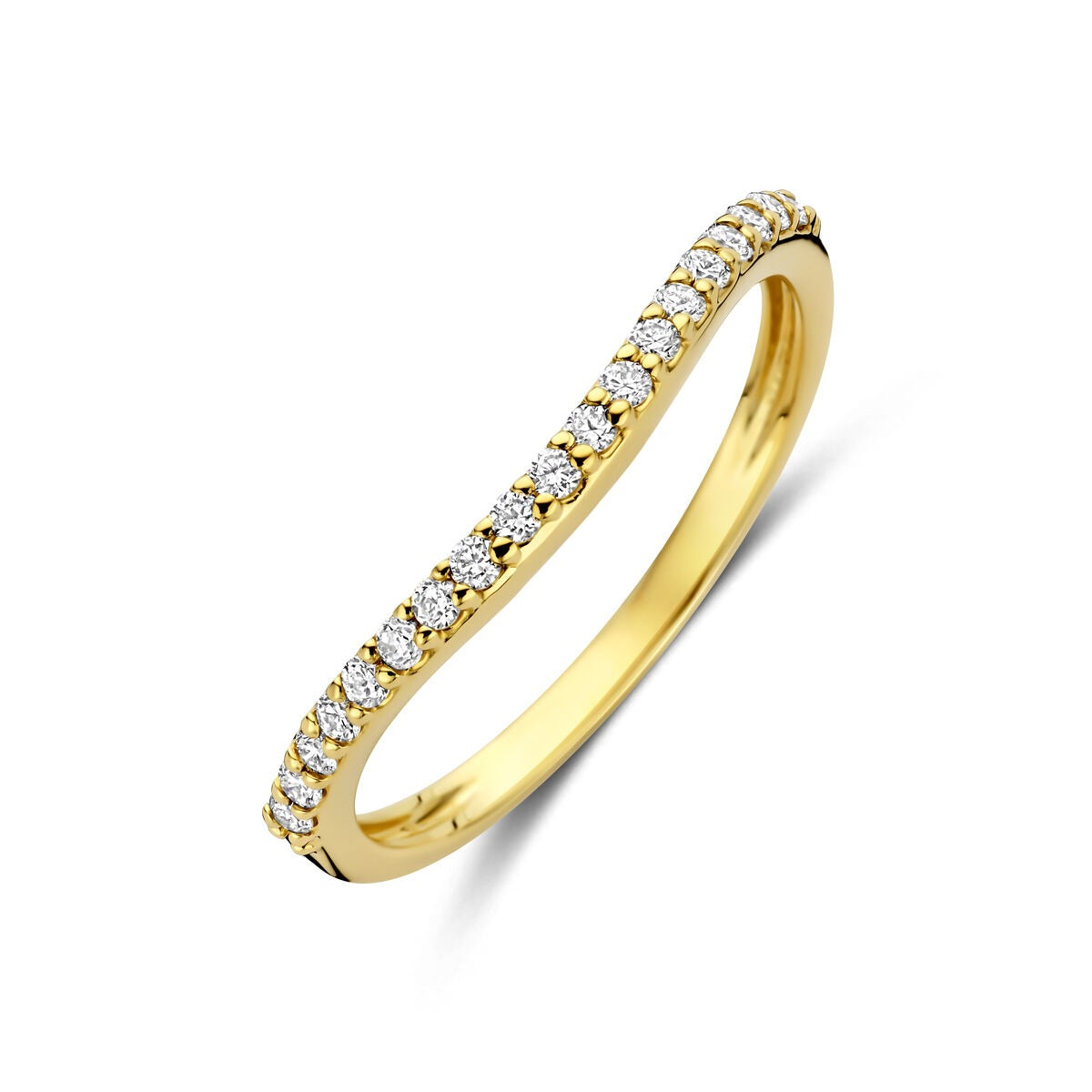 Geelgouden ring met een golvende vorm, bezet met lab grown diamanten aan de bovenkant.