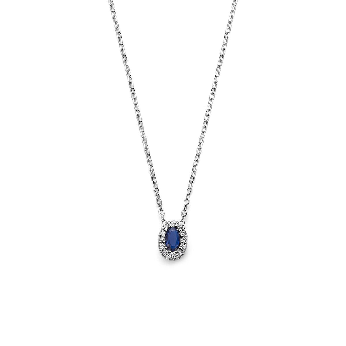 Zilveren ketting van gerhodineerd 925 zilver met een ovale saffier omringd door zirkonia.