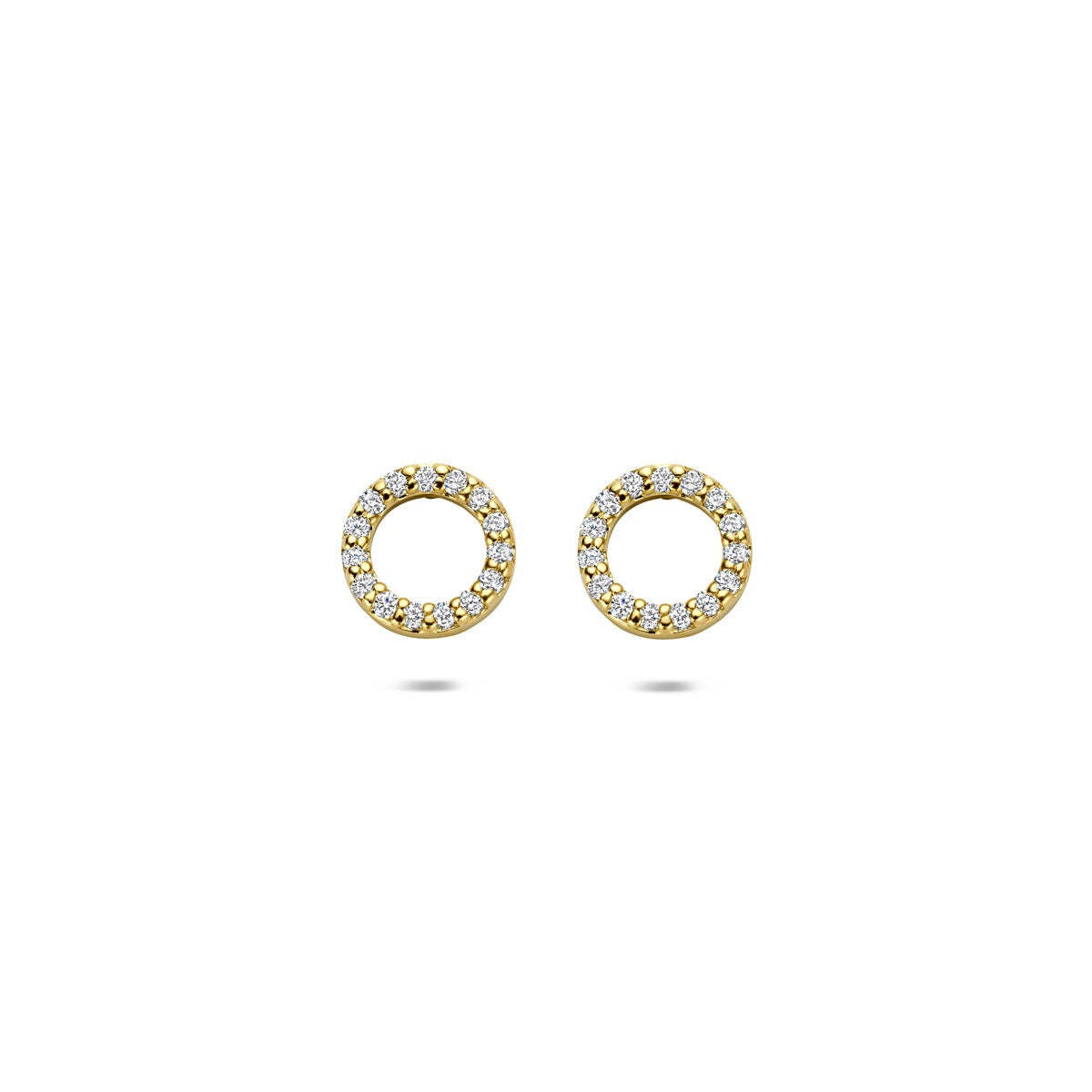 Geelgouden oorknoppen met een cirkelvormige zetting en lab grown diamanten rondom.