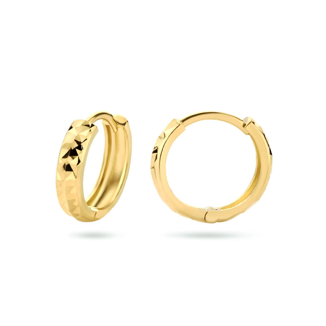9k geelgouden klapoorringen met gediamanteerde afwerking