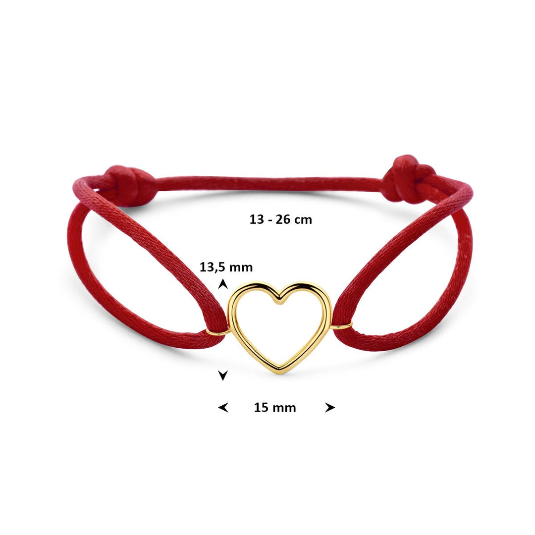 Rode satijnen dames armband met 14k geelgouden hartje – Statement van liefde in warm rood en goud