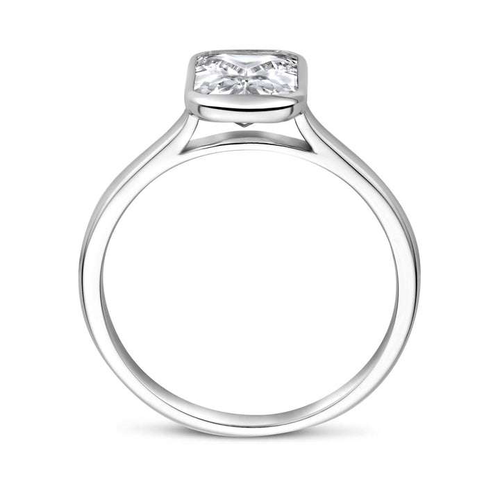 Zilveren damesring met emerald cut zirkonia – gerhodineerd 925 zilver