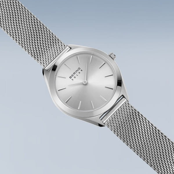 Bering dames horloge solar zilverkleurige wijzerplaat -  1733-000
