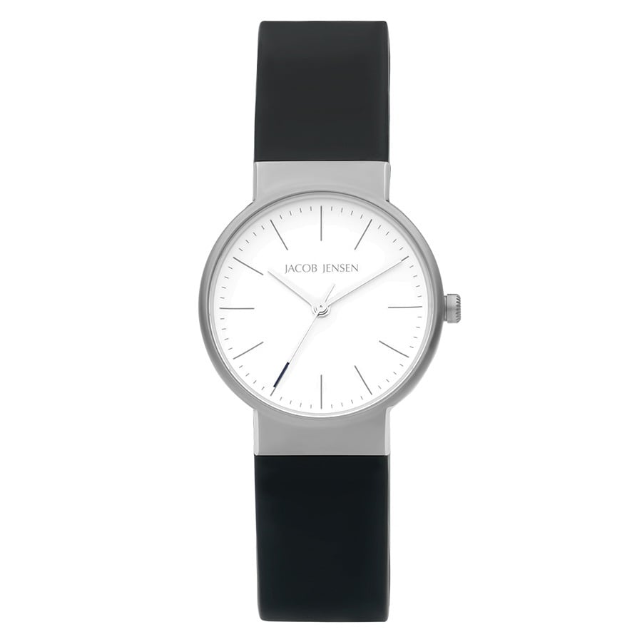 Zilveren horloge met een witte wijzerplaat en zwarte rubberen band.