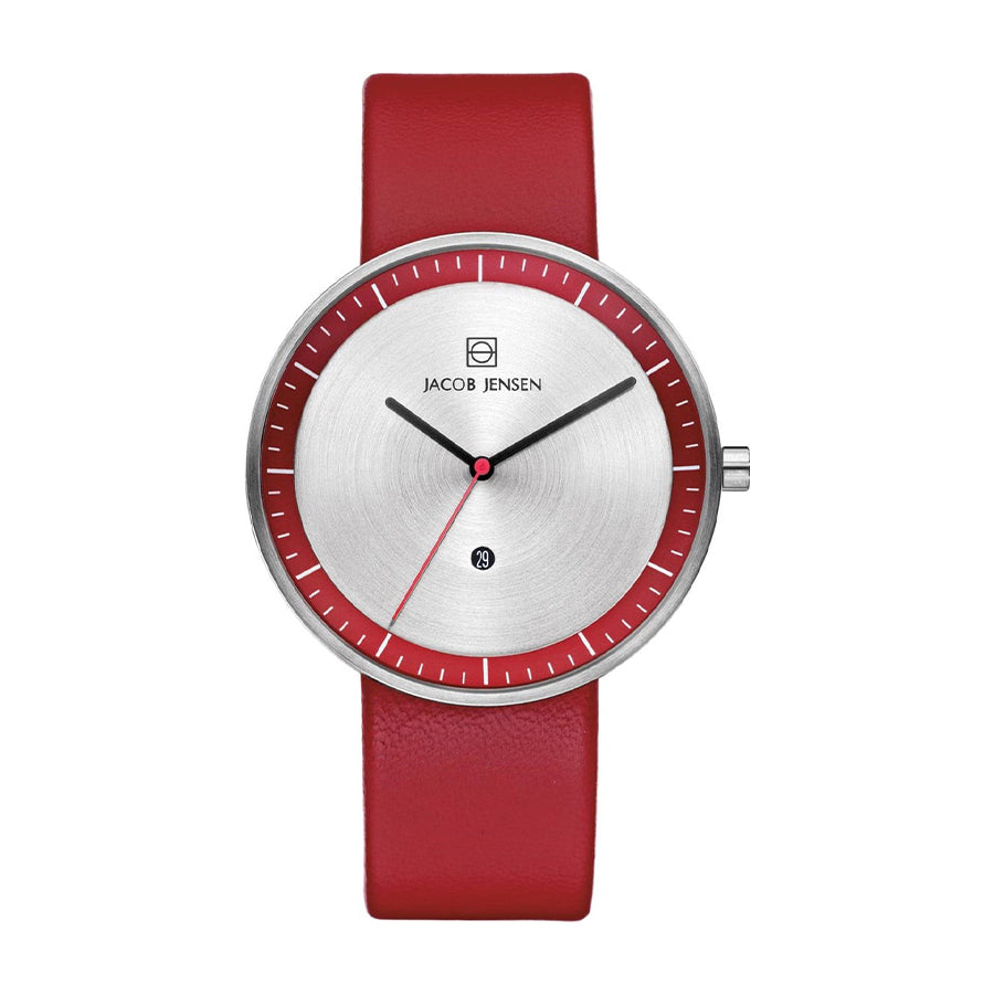 Rood leren horloge met een zilveren wijzerplaat en een minimalistisch ontwerp.