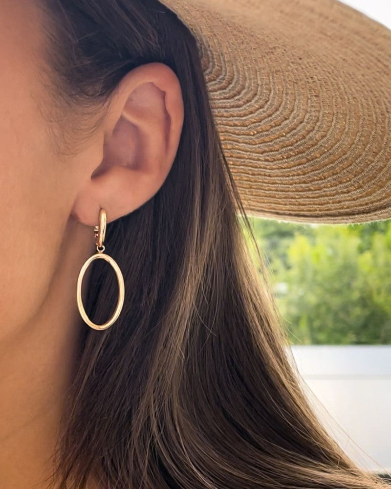 Speelse Geelgouden Oorringen met Open Hangers – 14 Karaat Goud, Elegante Statement Oorbellen