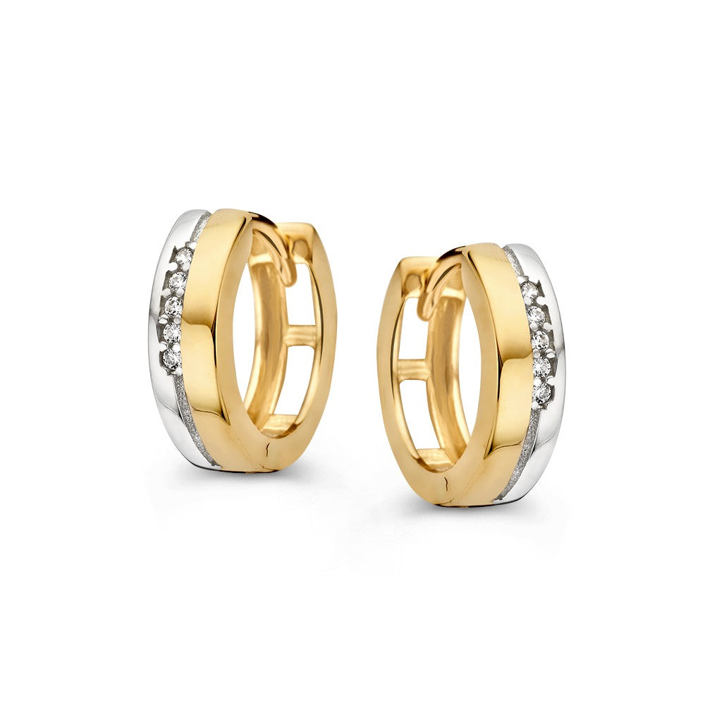 Bicolor wit- en geelgouden oorringen met vijf zirkonia's en een strakke, elegante creolenvorm.