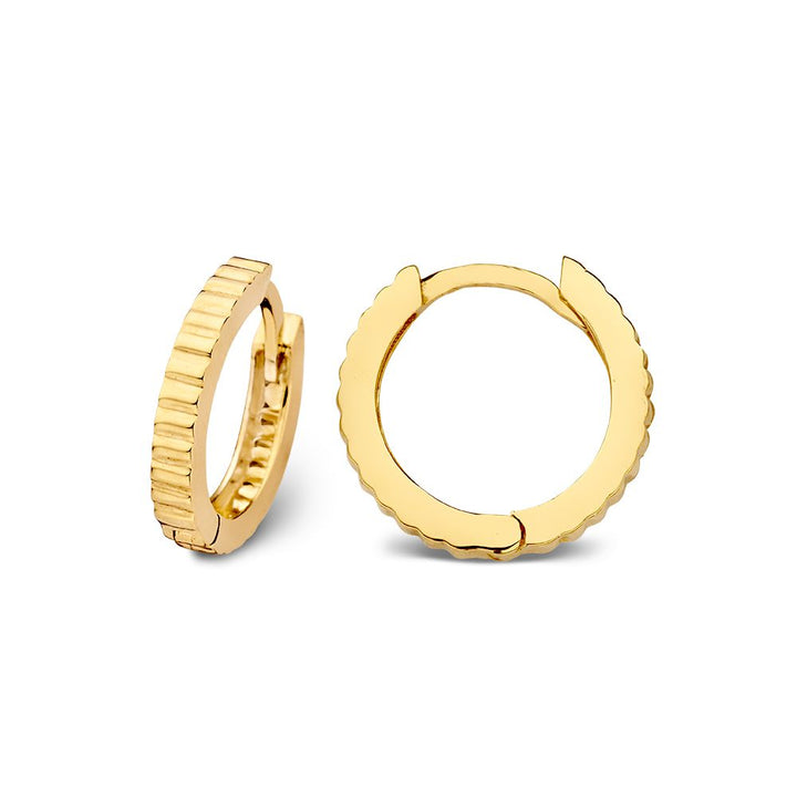 Geelgouden Oorringen met Geribbeld Design | 14 Karaat Goud – Van der Kooij