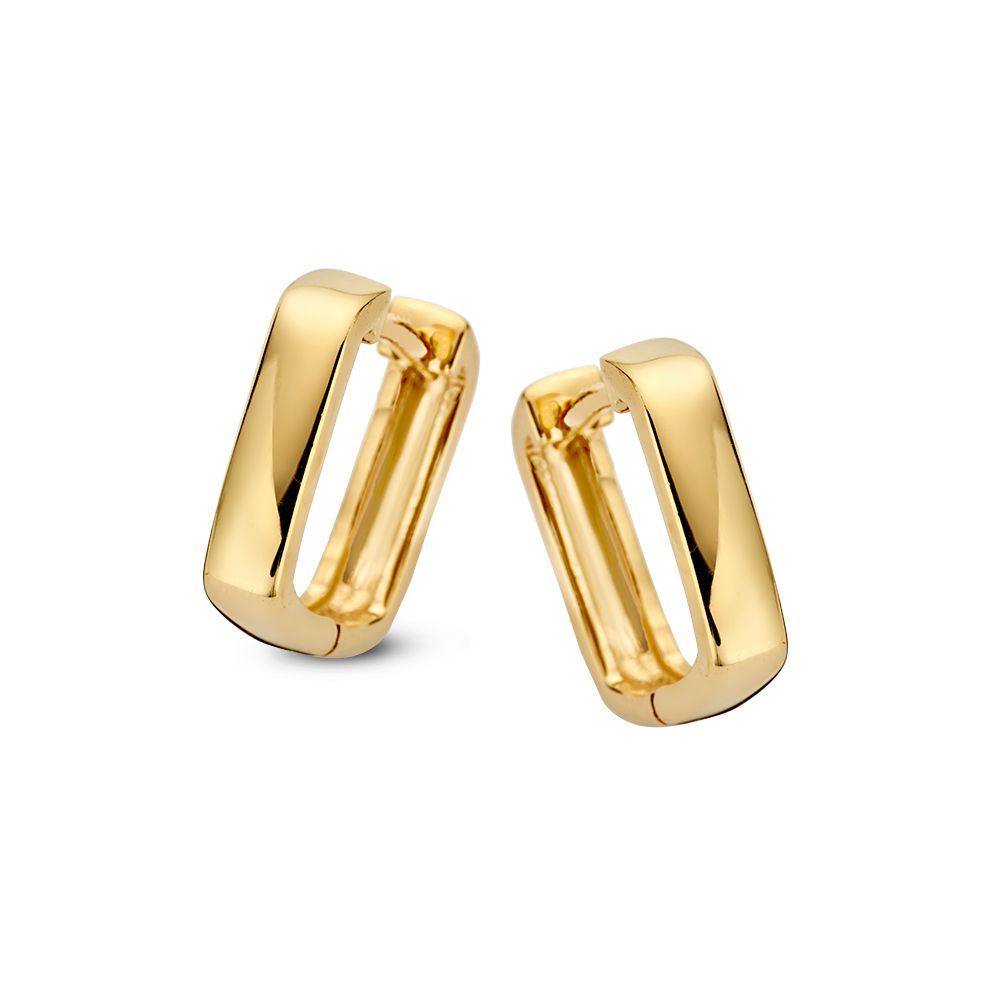 Geelgouden oorringen met een vierkant design en een glanzende afwerking.