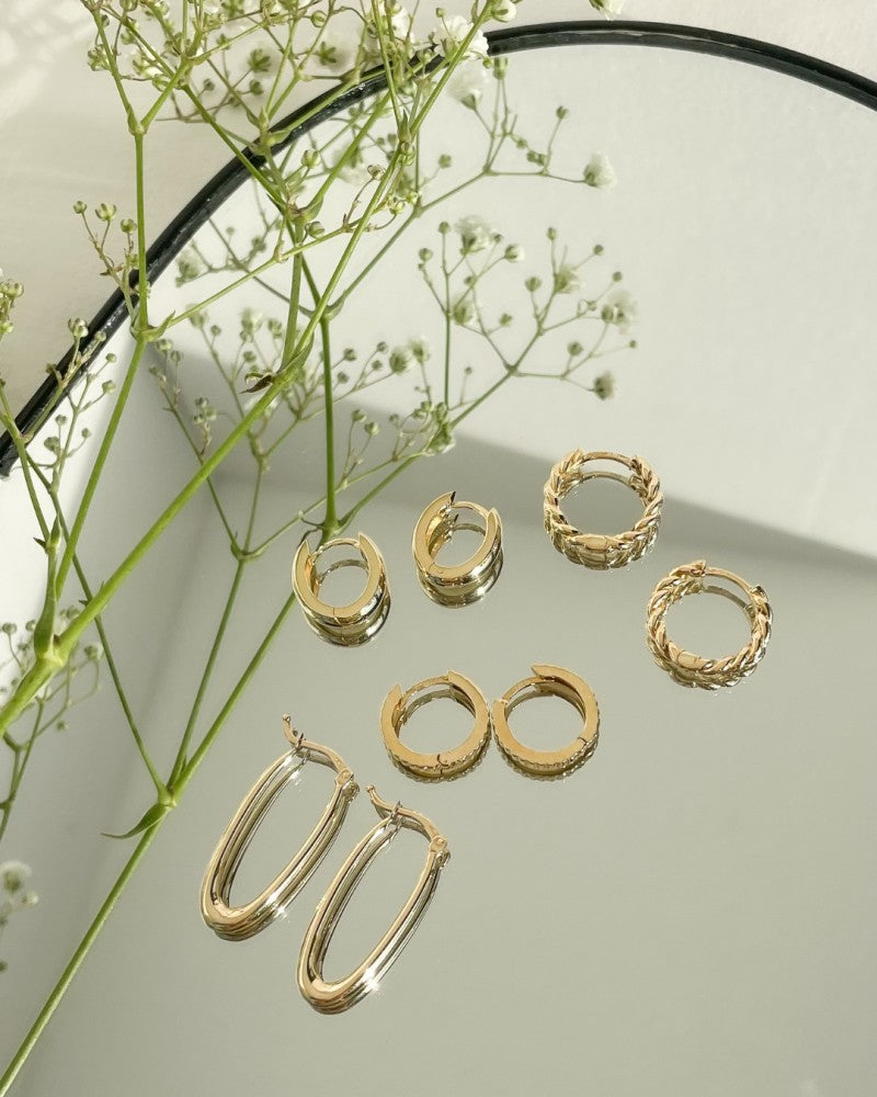 Geelgouden Oorringen 14 Karaat – Eenvoudig en Elegant Design, 10 x 8 mm Binnenmaat