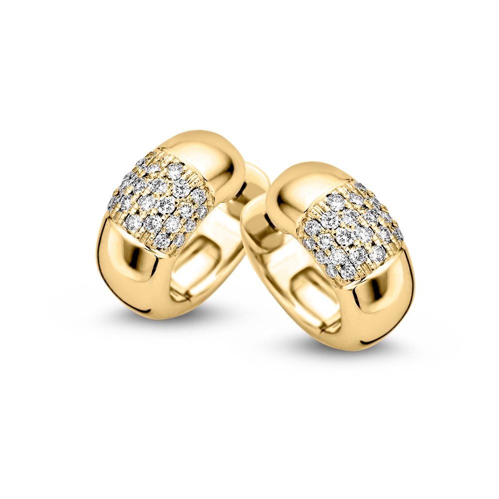 Bolle geelgouden oorringen met diamant in pavézetting, glanzend afwerking en een totaal van 0,32 crt.