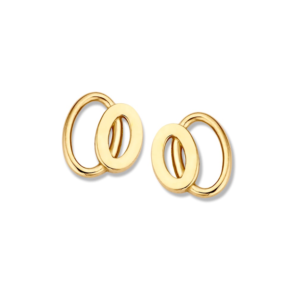 De Geelgouden Oorstekers 14K 7,5mm van Excellent Jewelry hebben twee verstrengelde open cirkels en zijn perfect voor liefhebbers van minimalistische sieraden dankzij hun eenvoudige elegantie.