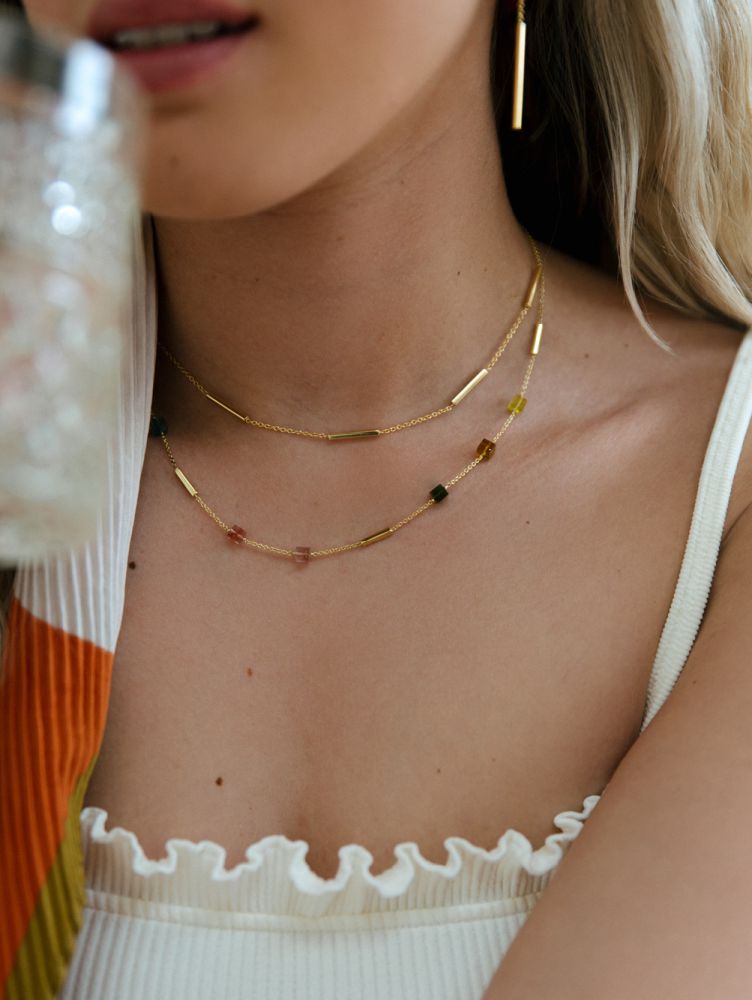 Geelgouden Oorbellen met Hangende Staafjes 14K – Moderne Elegantie 70mm