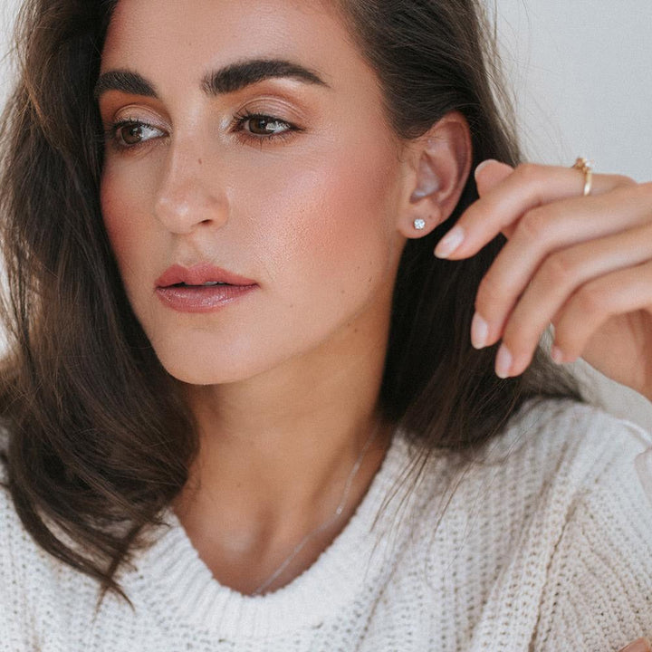 Oorstekers Olivia 0,50 crt. witgoud