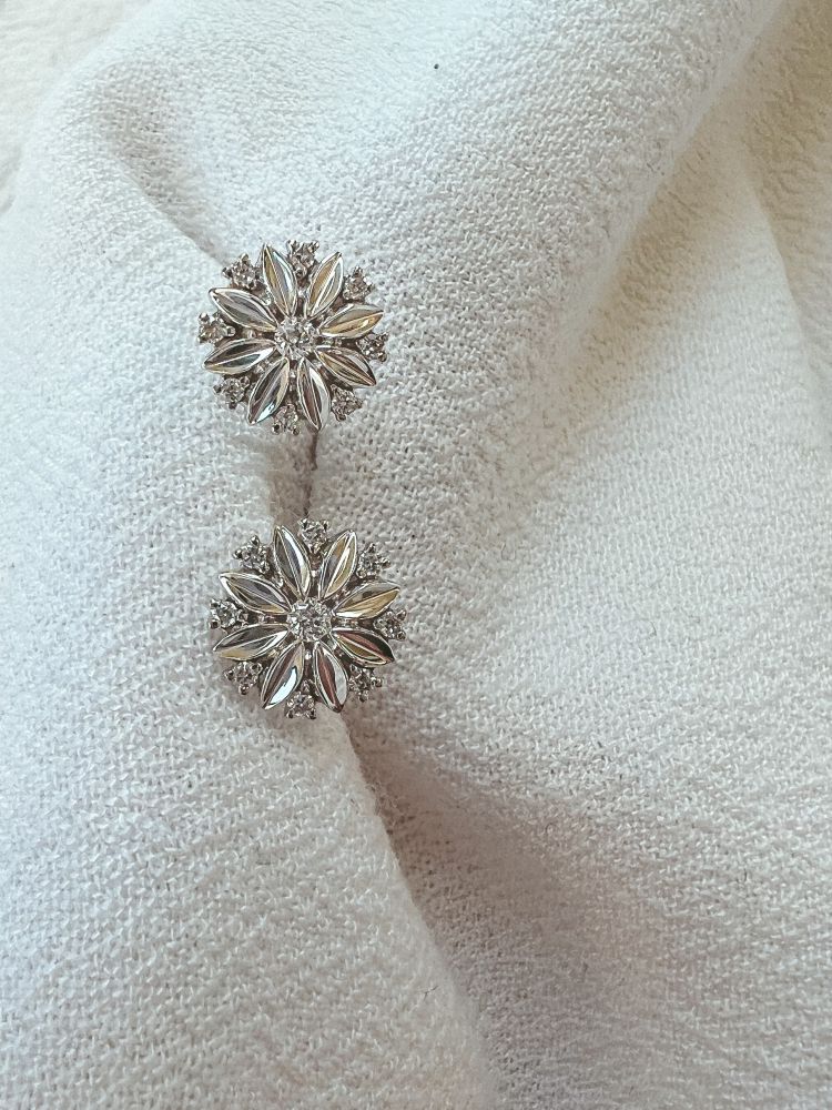 Witgouden Oorstekers met Diamant – 14 Karaat, Briljantslijpsel, Subtiele Luxe