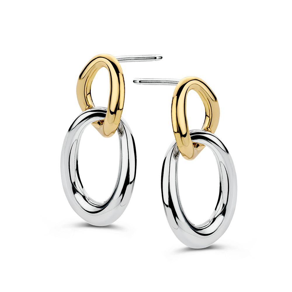 Zilveren oorstekers met geelgouden schakels, bestaande uit een grote en een kleine ring, 26 mm.
