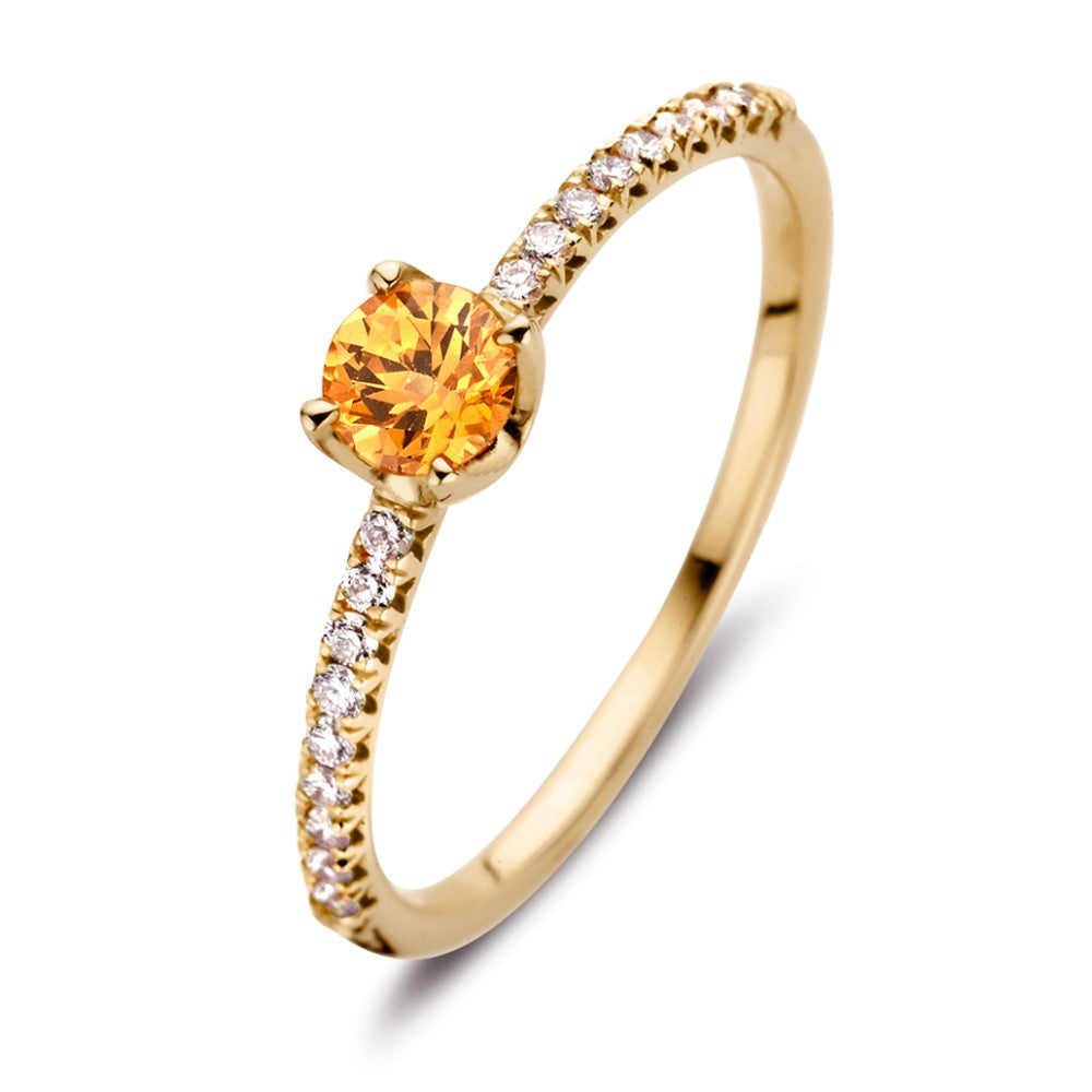 Geelgouden ring met een ronde oranje saffier en een rij van 0.15ct briljanten aan de zijkanten.