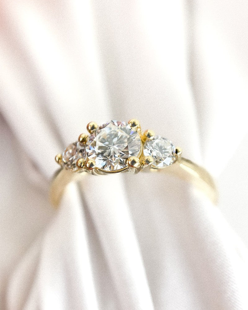 Ring Alix 0,75 crt. geelgoud