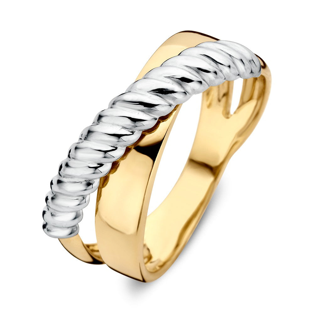Bicolor ring van 14-karaats wit- en geelgoud met een geribbeld design en crossover-vorm.