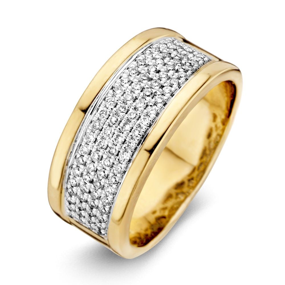 Bicolor damesring van geel- en witgoud met een rij diamanten in pavézetting.