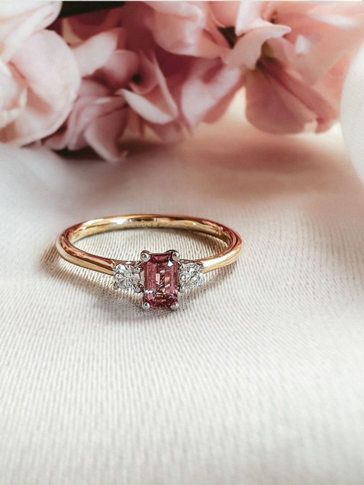 14-Karaats Bicolor Gouden Ring met Baguette Roze Toermalijn en Diamanten