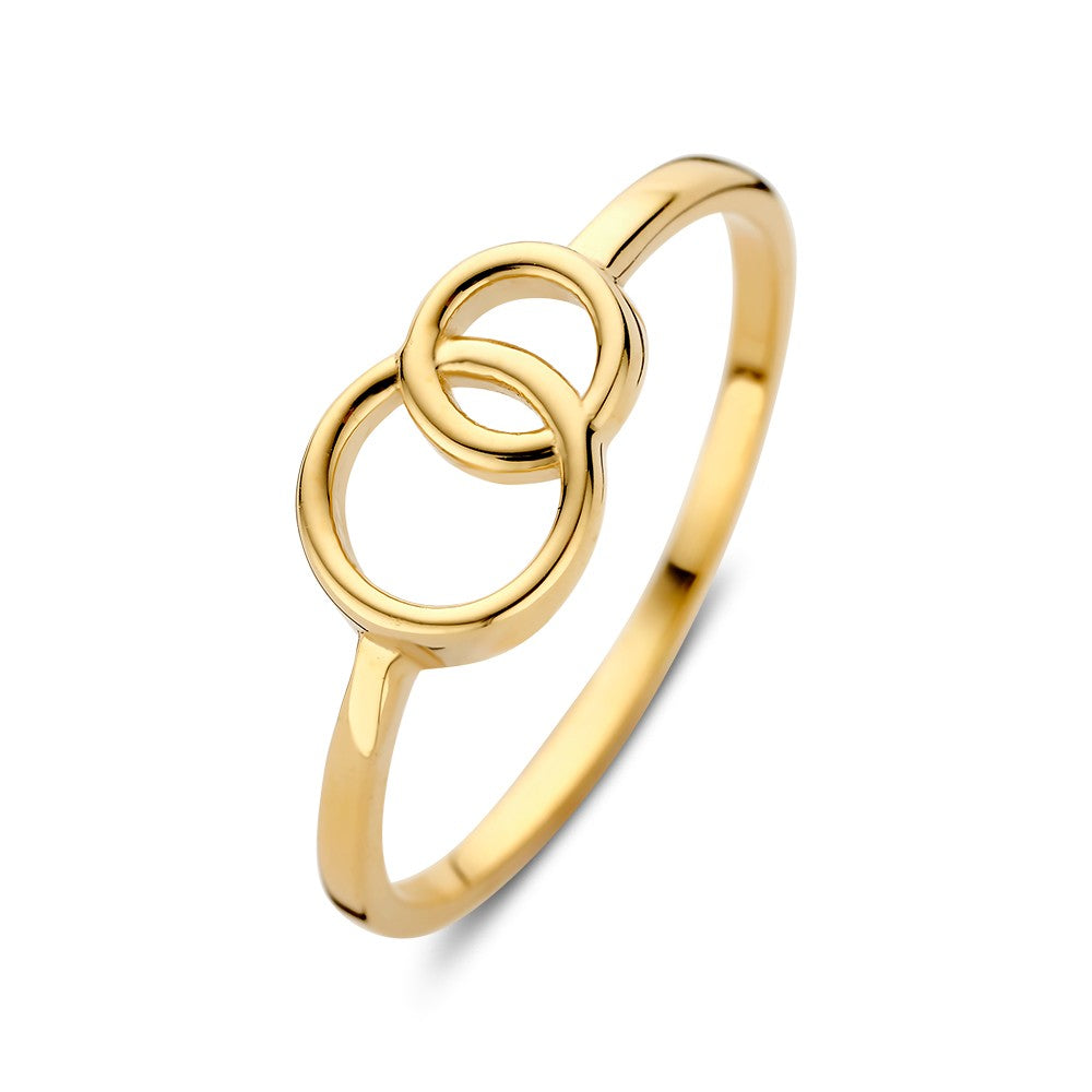 De Geelgouden Ring met Twee Verbonden Cirkels van Excellent Jewelry (14kt goud, 7,2 mm breed, 1,4 gram) is een stijlvolle moderne toevoeging aan je dames sieraden collectie.