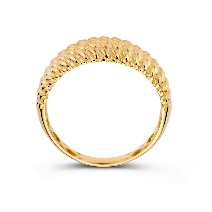 Brede Geelgouden Ring met Getorste Bewerking – Tijdloos en Elegant