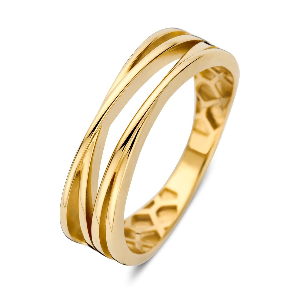 Geelgouden ring met een gedraaid ontwerp en een glanzende afwerking.
