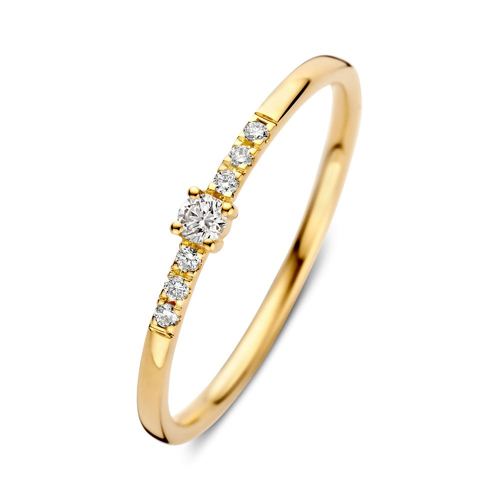 De Ring geelgoud briljant 0.09 crt. van Excellent Jewelry is een delicate 14 karaat geelgouden ring met een dunne band, bezet met een centrale diamant en zes kleinere diamanten-een tijdloze keuze voor elke gelegenheid.
