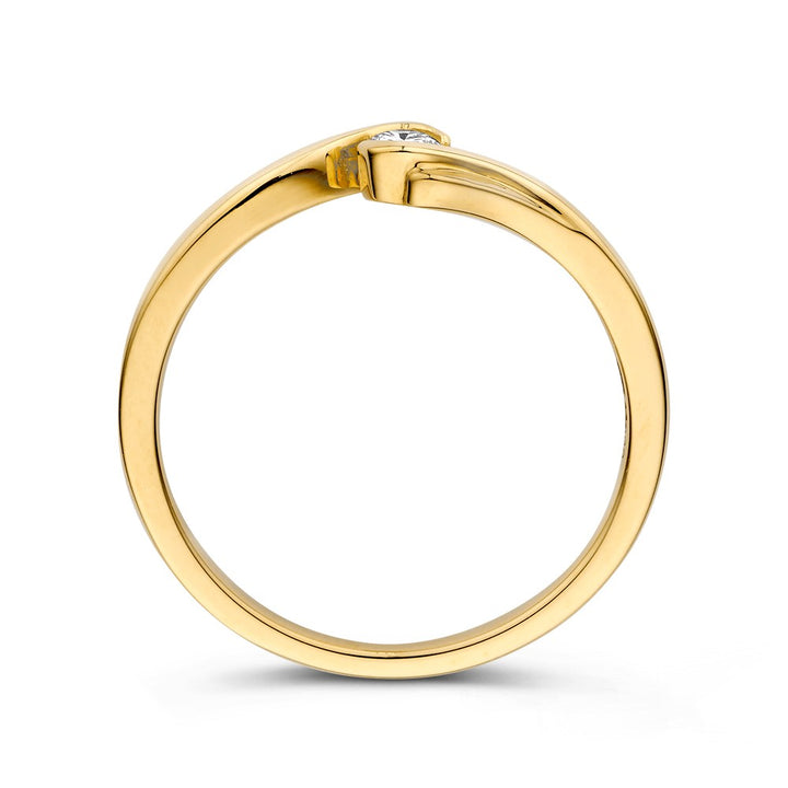 De Excellent Jewelry Ring geelgoud briljant 0.11 crt. is een strakke, moderne 14k gouden ring met een kleine ronde diamant in een spanningsstijl zetting en gepolijste afwerking voor tijdloze elegantie.