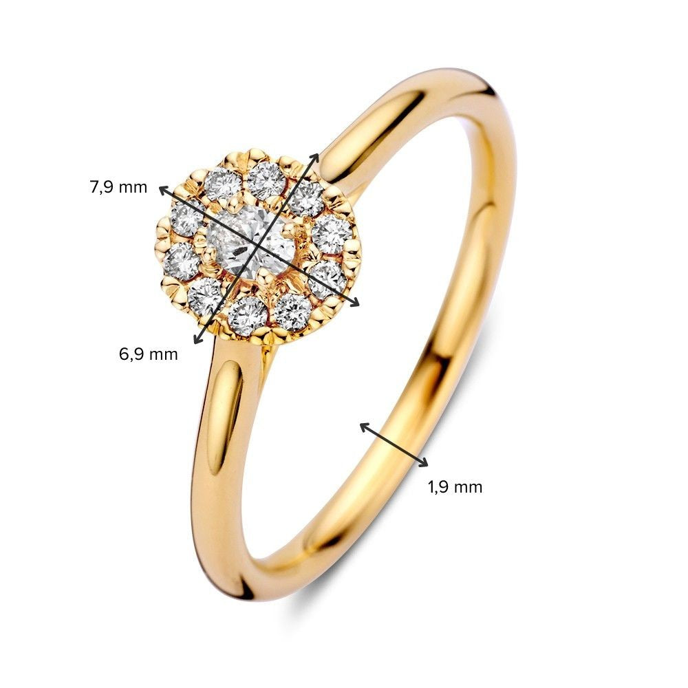 De Elegant 14k Geelgouden Diamant Halo Ring van Excellent Jewelry heeft een ovaal geslepen middensteen met een diamanten halo, een zetting van 7,9 mm bij 6,9 mm en een bandbreedte van 1,9 mm.
