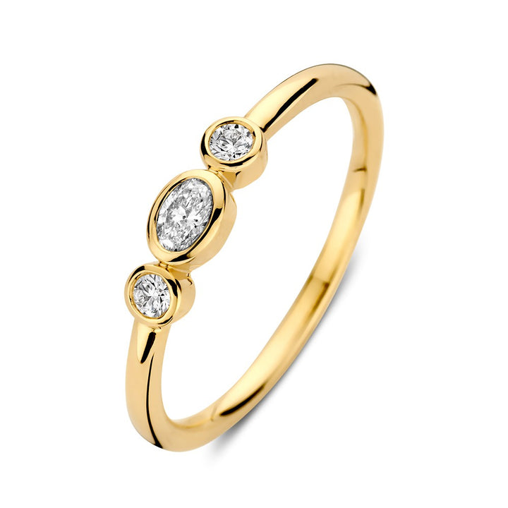 14k Yellow Gold Three-Stone Ring with Oval and Brilliant-Cut Diamonds